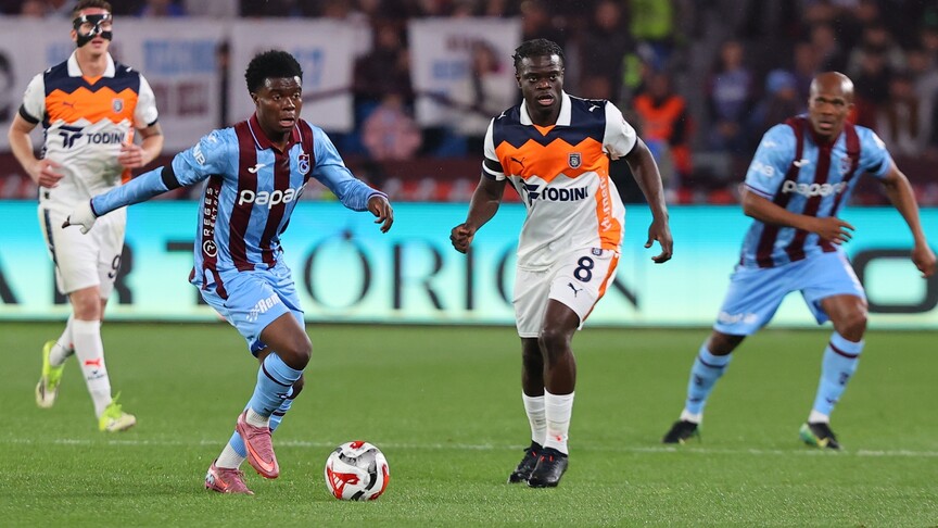 Trabzonspor ile RAMS Başakşehir 1-1 berabere kaldı